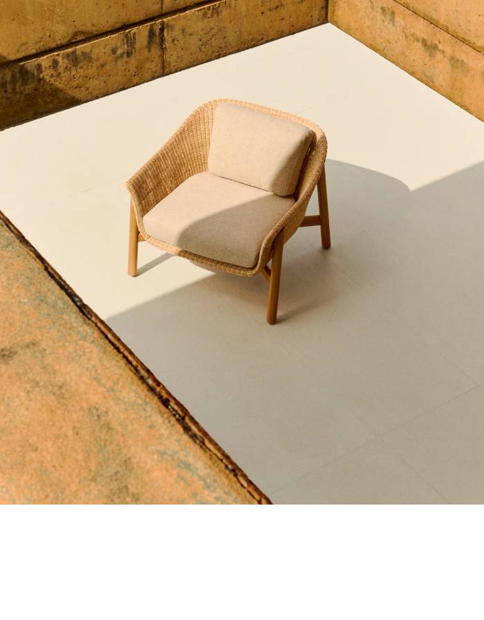 FAUTEUIL GALEA EN BOIS DE TECK ET ROTIN SYNTHETIQUE FSC 100%
